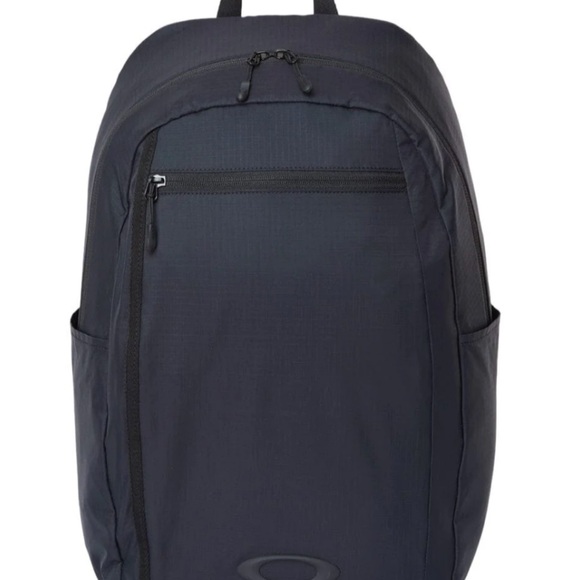 Oakley Other - Oakley Navy Sport Backpack 22L new in package